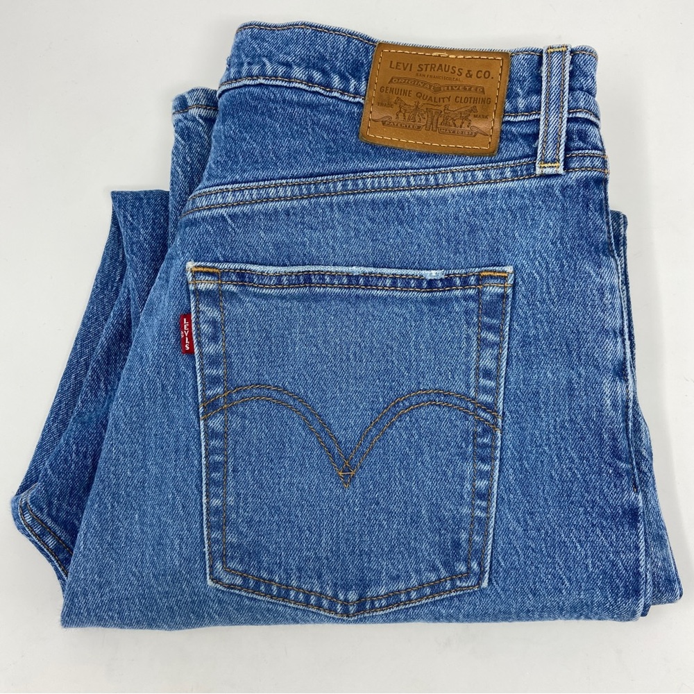 LEVI’S Premium Ribcage Straight Ankle Jive Swing Jeans